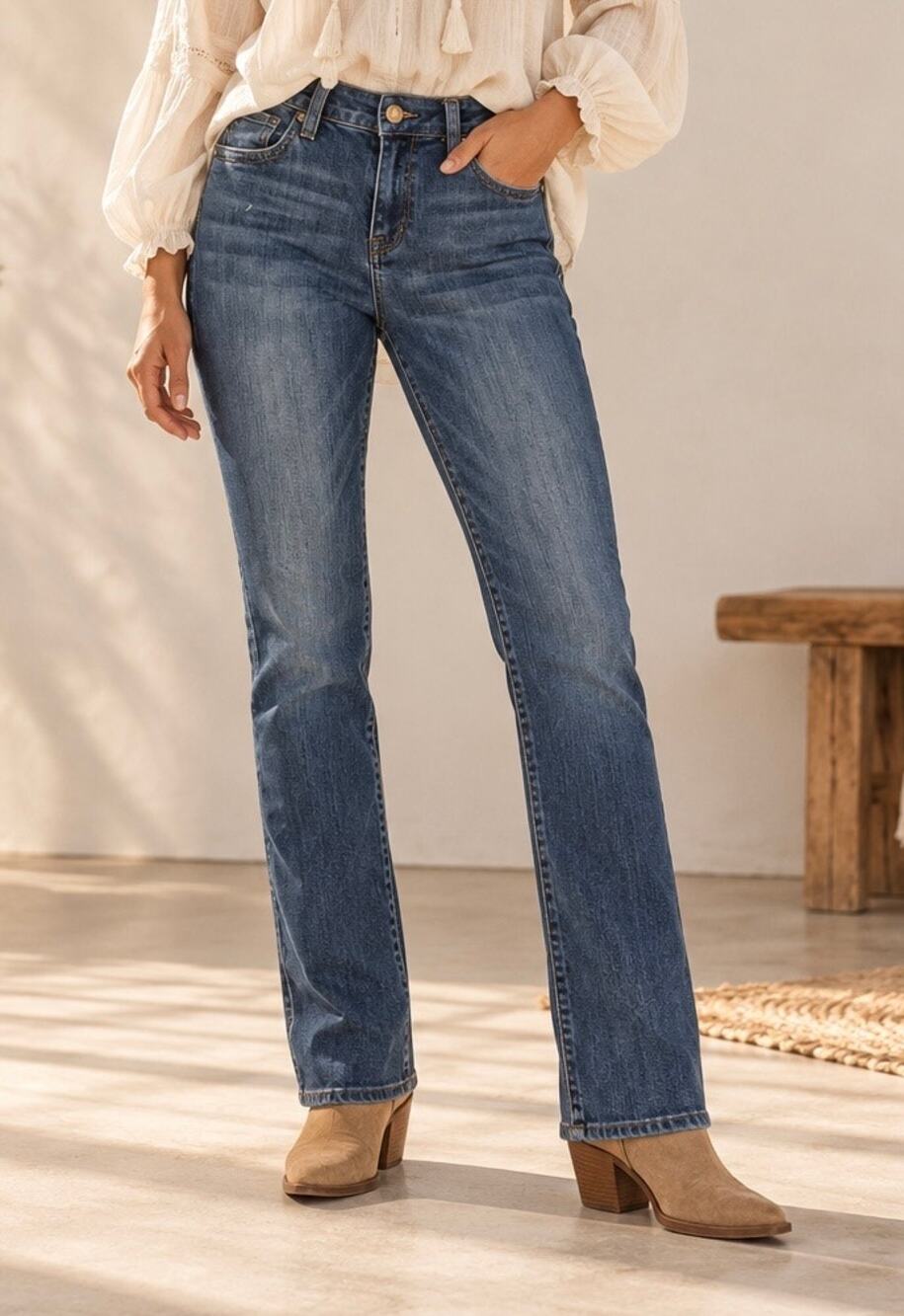 KUT from the Kloth Mid Rise Straight Jeans Size 6 Medium Wash